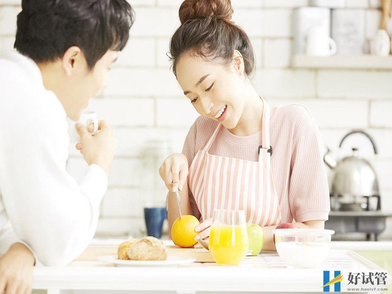 摸不准孕妇吃榴莲能否助孕?看了这3个好处你就懂了(图1) 水果能为孕妇补充维生素