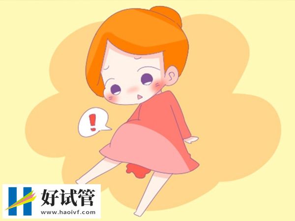 产妇突然临盆好在助产士多看了一眼,这3大症状刻在DNA里(图2) 见红是临盆症状之一