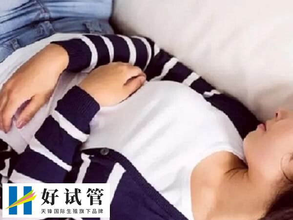 试管移植后选择舒适睡姿即可